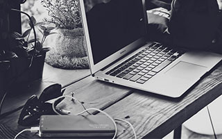 FIBA三篮官方社媒分享中国队花絮：大家加油呀